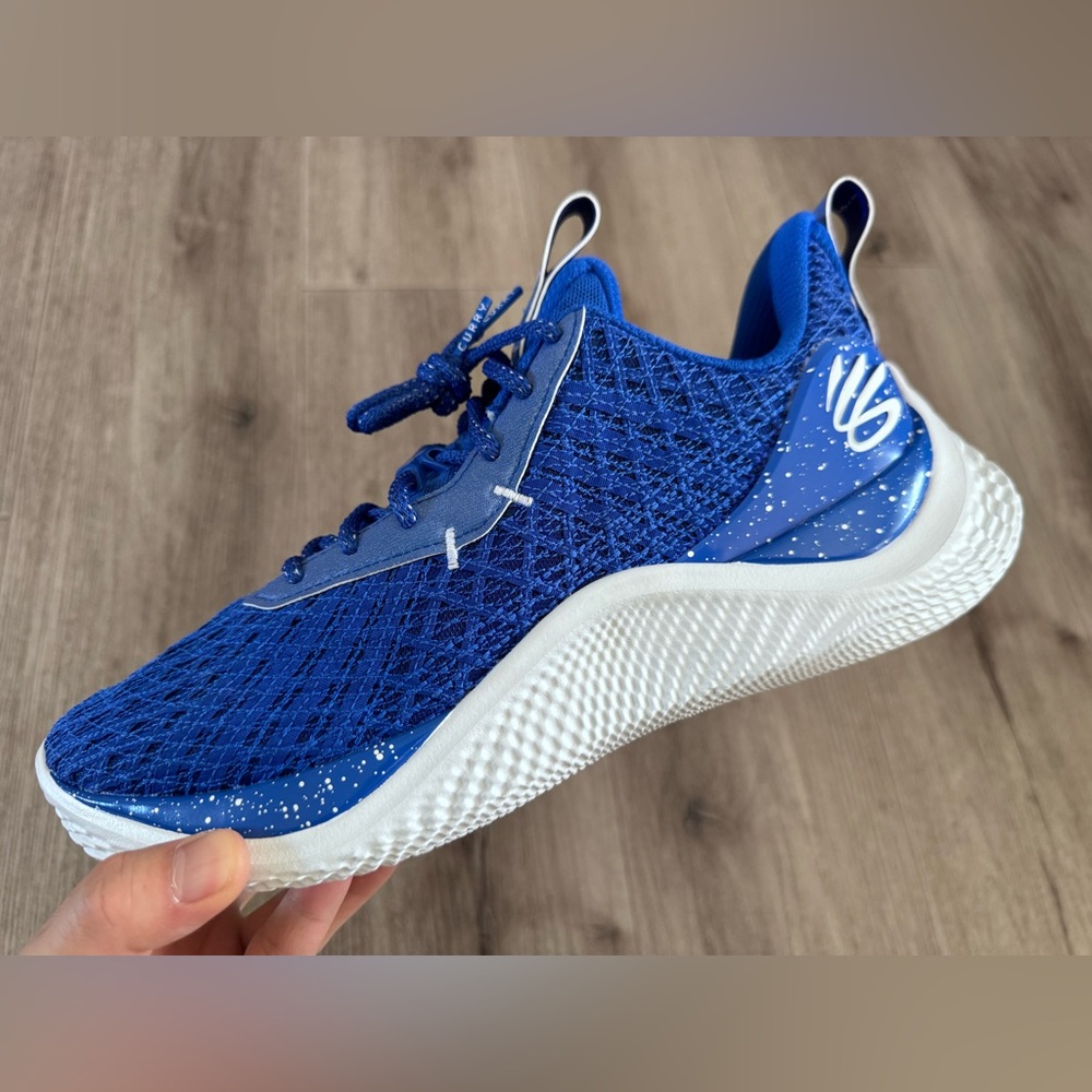 SOLD - Under Armour Curry 10 men basketball shoes size 10 NWT